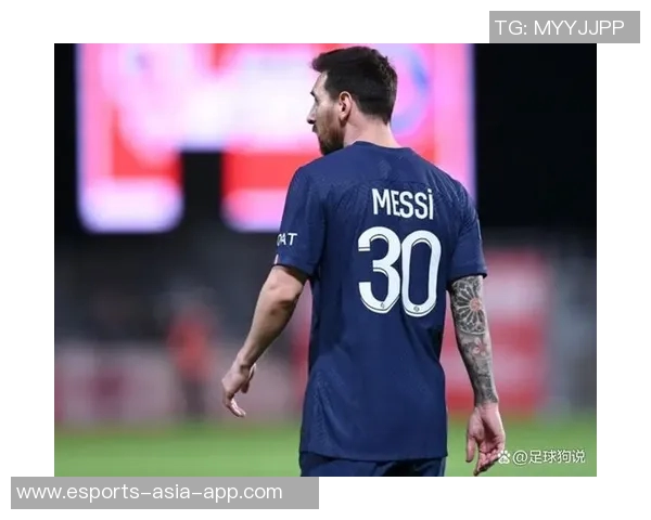 颜值与球技并存那些让人目不转睛的世界足球男神们