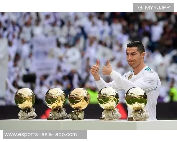 四月足球赛场星光闪耀 盘点当月表现最为突出的顶级球星