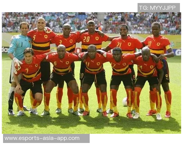 安哥拉足球明星的崛起与挑战：从国内赛场到国际舞台的奋斗历程